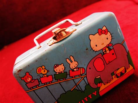 sanrio hello kitty metal lunch box 1976 2010|Vintage 1976 .